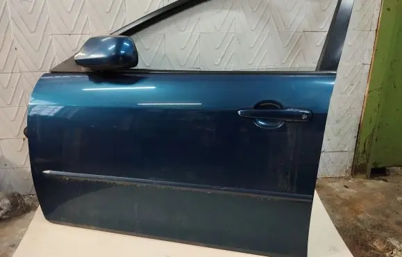 Mazda 6 Front door