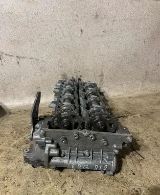 Mercedes-Benz C W204 Engine head A6510150201