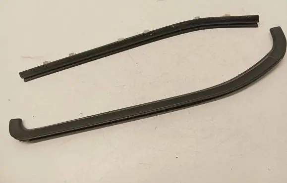 Ford Ranger Rear door glass trim molding