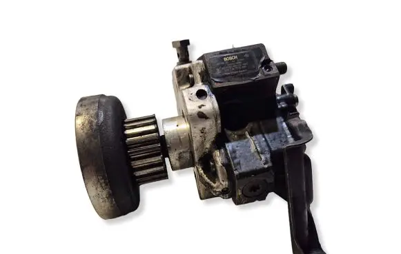 Audi A6 S6 C6 4F Fuel injection high pressure pump 059130755E 0445010090
