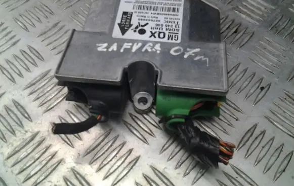 Opel Zafira A Airbag control unit/module 13246046 327963935 RMV6M05BW4