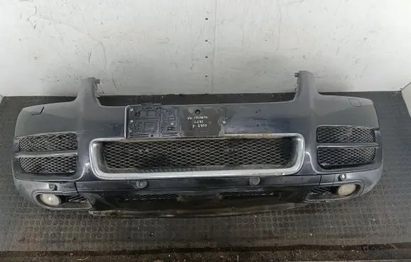 Volkswagen Touareg I Front bumper LC9Z