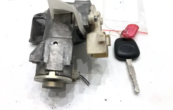 Toyota Auris 150 Ignition lock 45020-0204