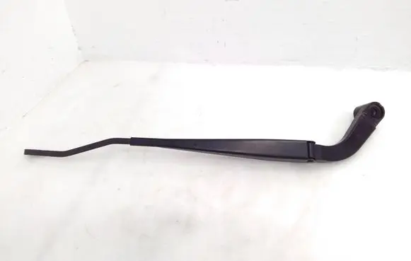 Nissan Navara D23 Front wiper blade arm