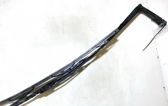 Opel Zafira A Front wiper blade arm 90582557