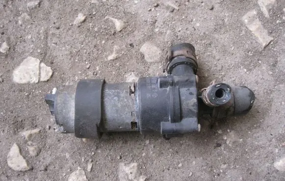 Mercedes-Benz C W203 Electric auxiliary coolant/water pump A2038350164