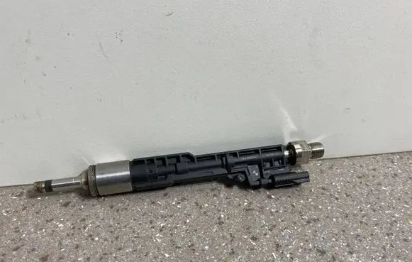 BMW 7 G11 G12 Fuel injector 8626147 13648626147 13538626147