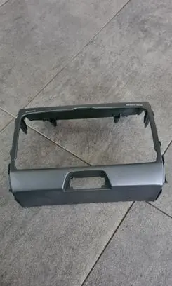 KIA Sportage Radio/GPS head unit trim 