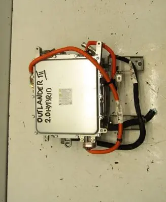 Mitsubishi Outlander Voltage converter inverter W309B18771