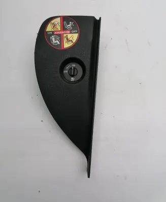 Renault Clio III Dashboard side end trim 8200407591