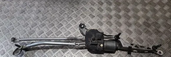 Mercedes-Benz GLC C253 Front wiper linkage and motor A2128201240