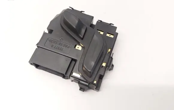 Mercedes-Benz C W206 Seat control switch A2048701658