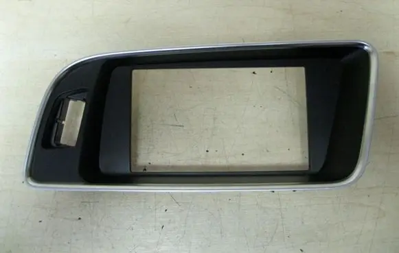 Audi Q5 SQ5 Radio/GPS head unit trim 8R2857186 I2179