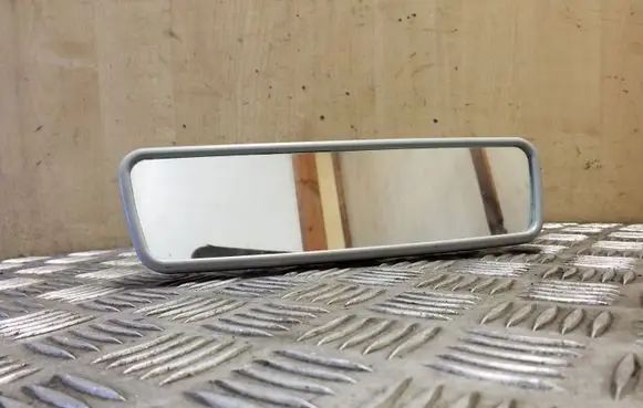 Volkswagen Caddy Rear view mirror (interior) E1021065