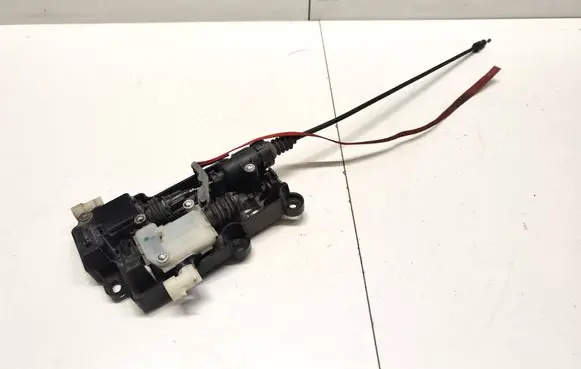 Tesla Model X Engine bonnet/hood lock/catch 105799100D