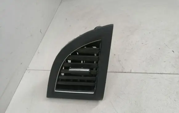 Honda CR-V Dashboard side air vent grill/cover trim 77610TOAA1 77610TOA E9350012