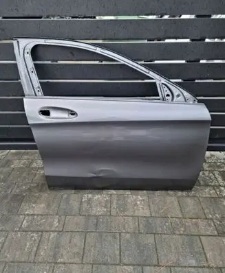 Mercedes-Benz GLA W156 Front door