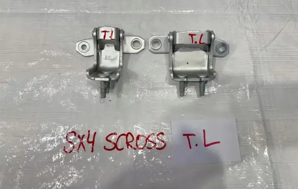 Suzuki SX4 S-Cross Rear door hinge set 