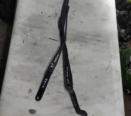Ford Kuga I Front wiper blade arm 8V4117526BC