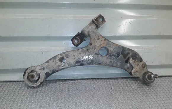 Toyota Previa (XR30, XR40) II Front lower control arm/wishbone 