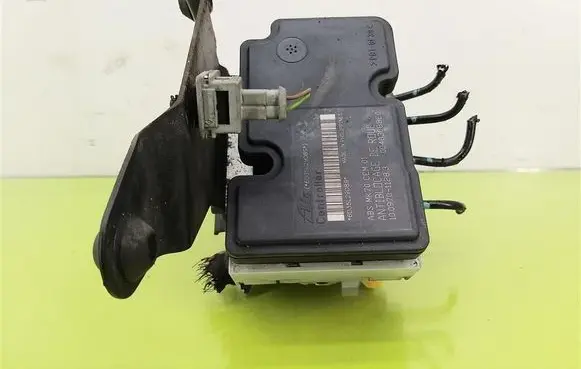 Peugeot 206+ ABS Pump 9659136980