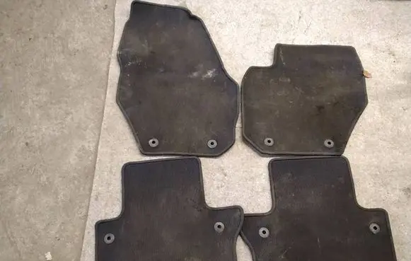 Volvo V60 Car floor mat set 31267689