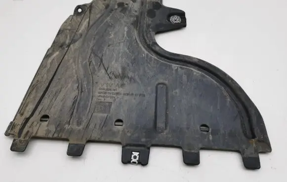 Audi A3 8Y Fuel tank bottom protection 5WA825101