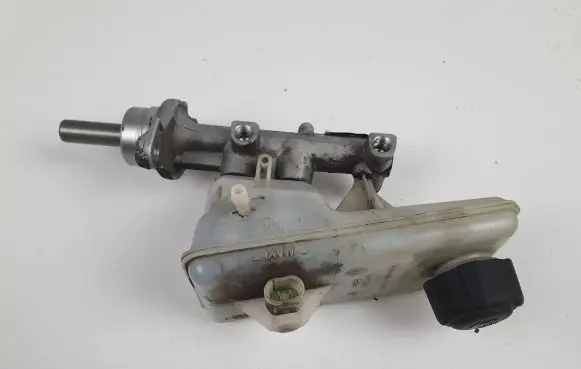Renault Trafic II (X83) Master brake cylinder 32067008