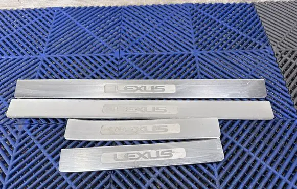 Lexus GS 300 350 430 450H sill trim set (inner) 