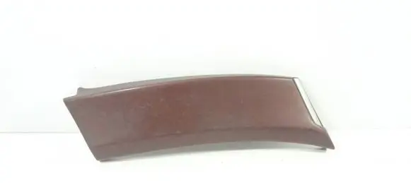 Rear fender molding trim