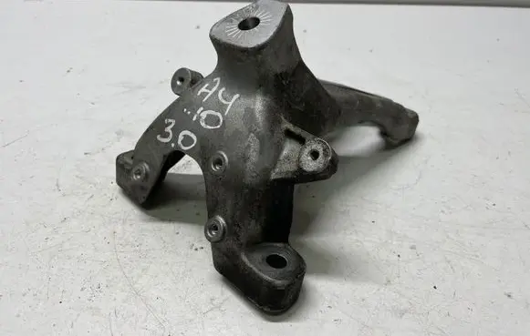 Audi A4 S4 B8 8K Engine mounting bracket 8K0199308AQ