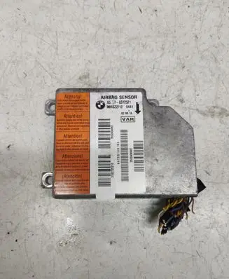 BMW 5 E39 Airbag control unit/module 8372521