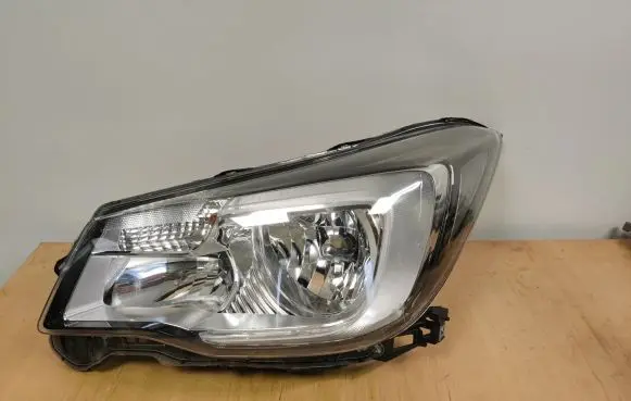 Subaru Forester SJ Headlight/headlamp