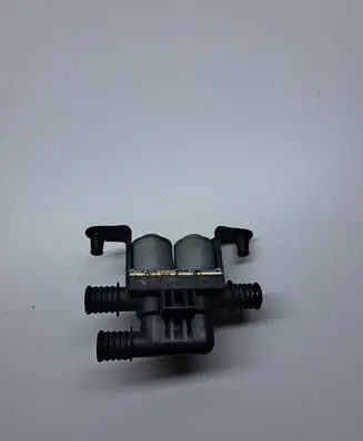 BMW X5 E70 Coolant heater control valve 6910544 120928 1147412166