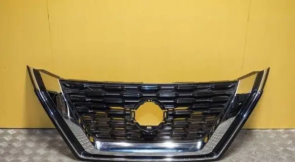 Nissan Rogue Front bumper upper radiator grill DS0742302 2328
