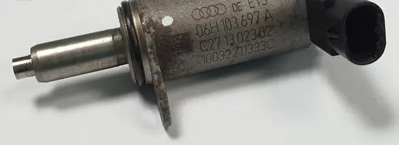 Audi A4 S4 B8 8K Camshaft vanos timing valve 06H103697A