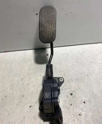 Lexus IS 220D-250-350 Accelerator throttle pedal 7811053010 1988007221 07H20C00147