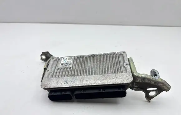 Toyota Auris E180 Engine control unit/module 896610Z750 MB2755003471