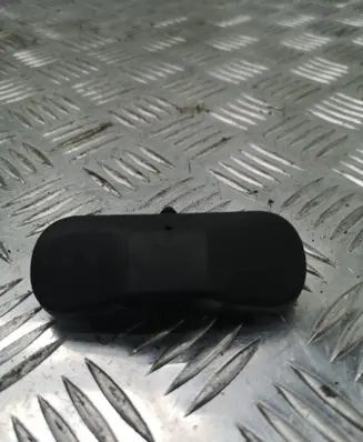 Windshield washer spray nozzle