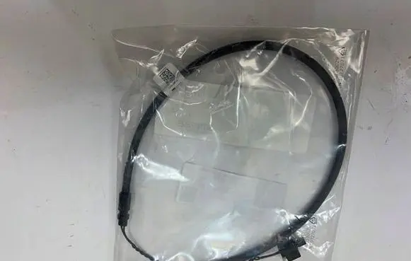 Mercedes-Benz GLE W167 Engine bonnet/hood lock release cable A1679053804