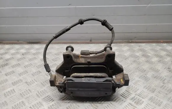 Mercedes-Benz GL X166 Front brake caliper
