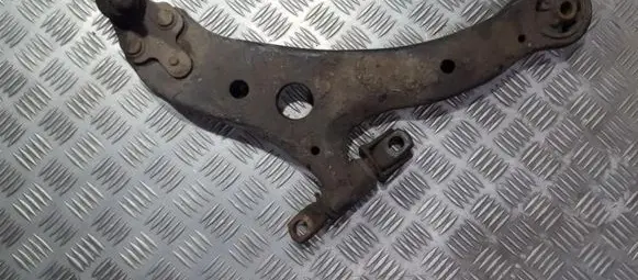 Toyota Previa (XR30, XR40) II Front lower control arm/wishbone