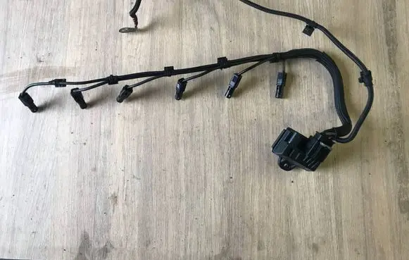 Glow plug pre-heat relay