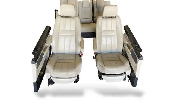 Land Rover Range Rover Sport L320 Seat set AH3220963AEW AH3220962AEW AH2214540AC