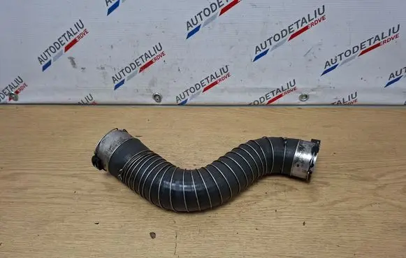 BMW X3 F25 Intercooler hose/pipe 8573762