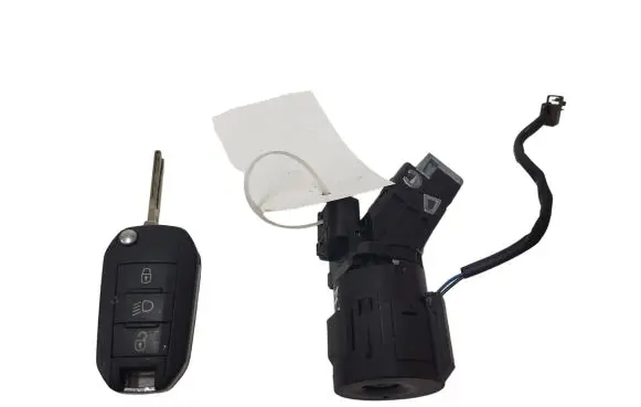 Peugeot 308 Ignition lock 9663123380