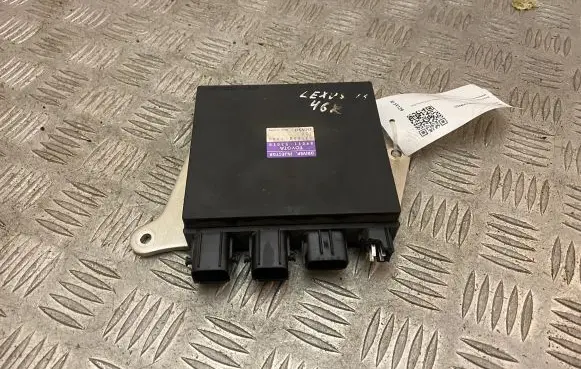 Lexus IS III XE30 Fuel injection control unit/module 8987153010