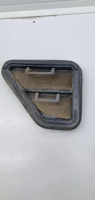 Porsche Boxster 986 Quarter panel pressure vent 6N0819465B