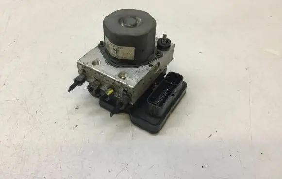 Chrysler Town & Country V ABS Pump P05154911AG
