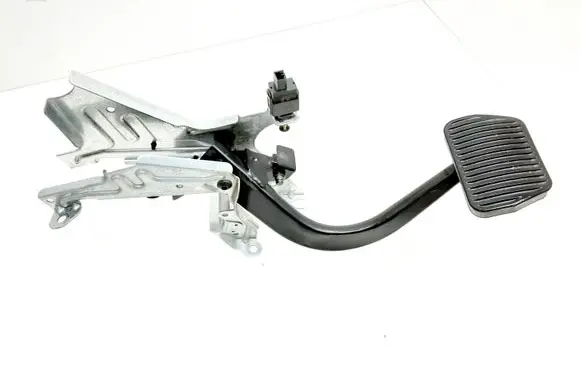 Volvo XC90 Brake pedal